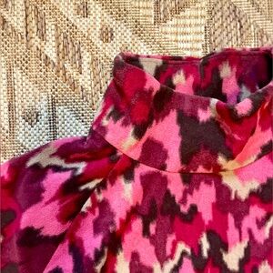 Tall Eddie Bauer Mock Neck Fleece Pullover - Bold Pink/Maroon Print, M Tall